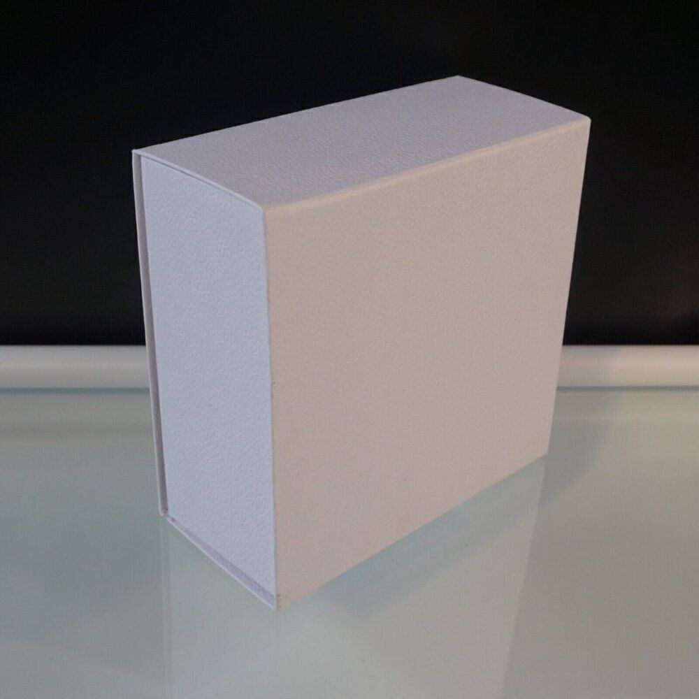 DIOR White And Gold Empty Classic Gift Storage Box - Picture 5 of 6